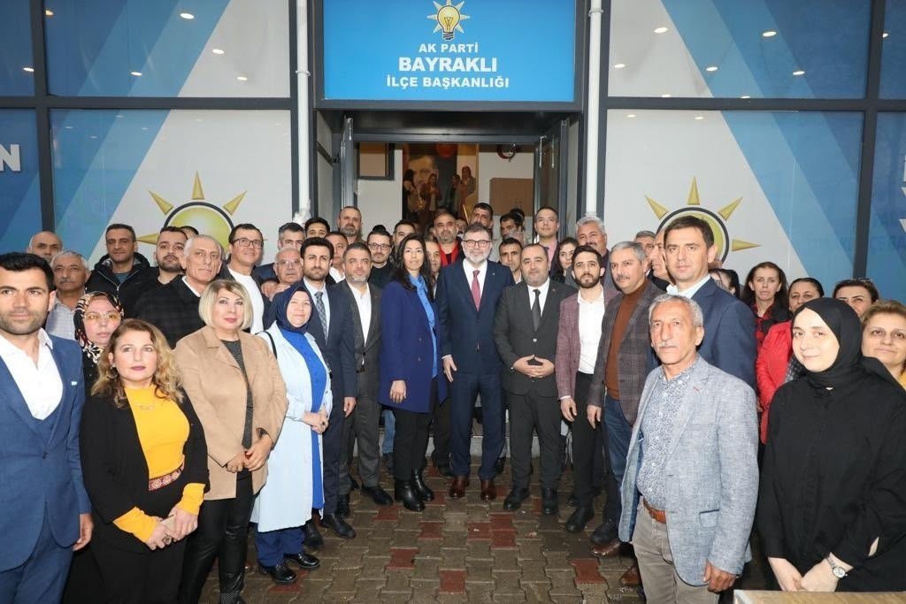 Bayraklı’da Başkan Saygılı’ya coşkulu karşılama