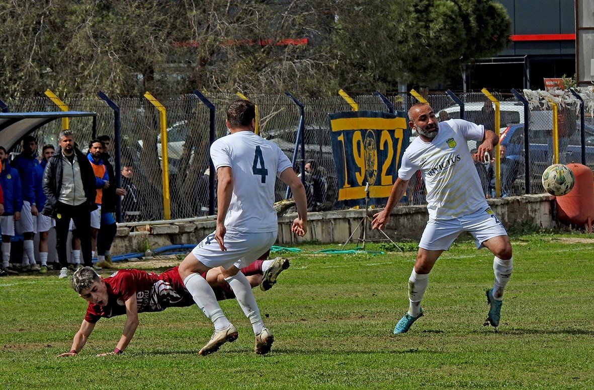Alaçatıspor sahasında 1-1 berabere kaldı