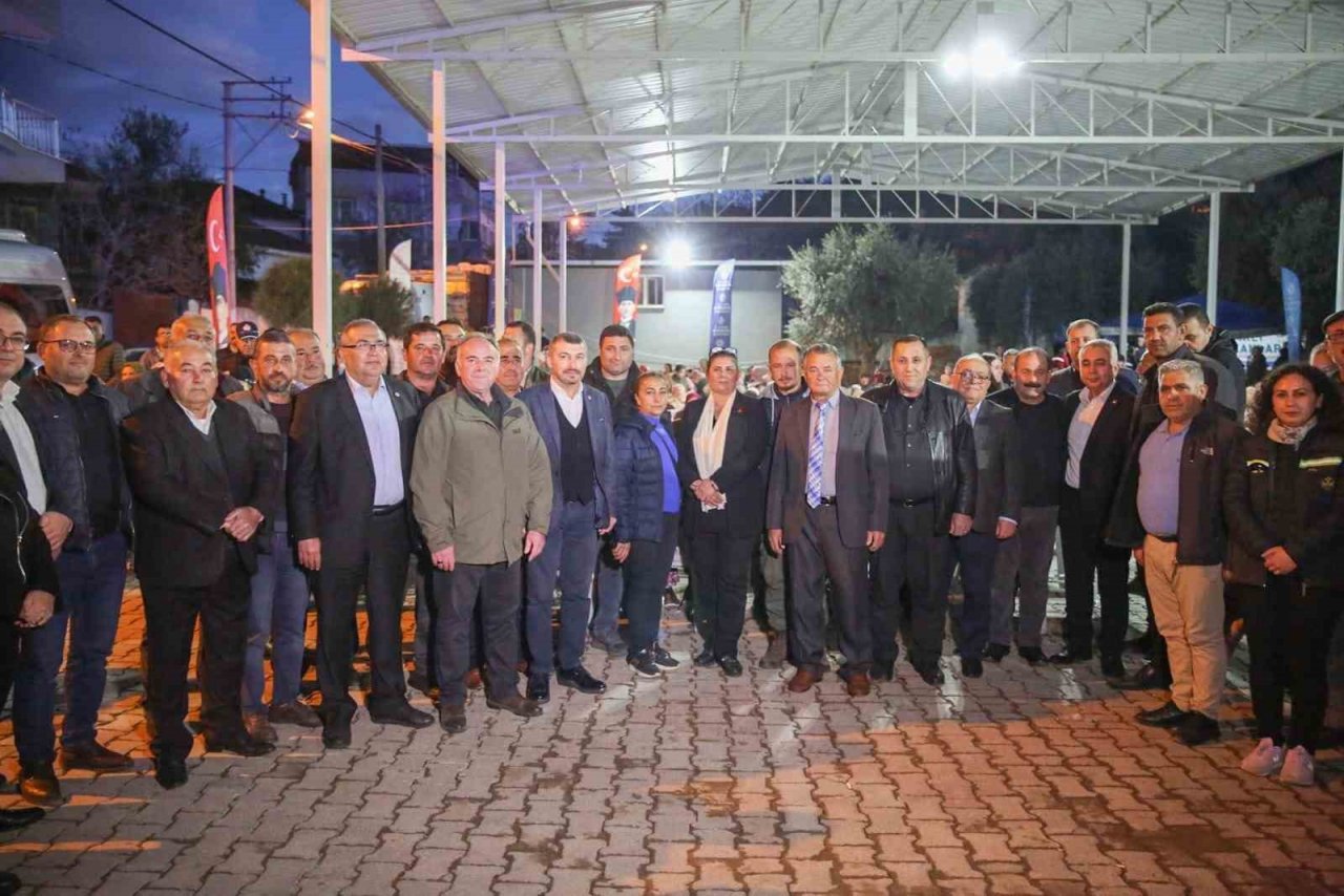 Aydın Büyükşehir Belediyesi’nin iftar sofraları vatandaşları buluşturmaya devam ediyor