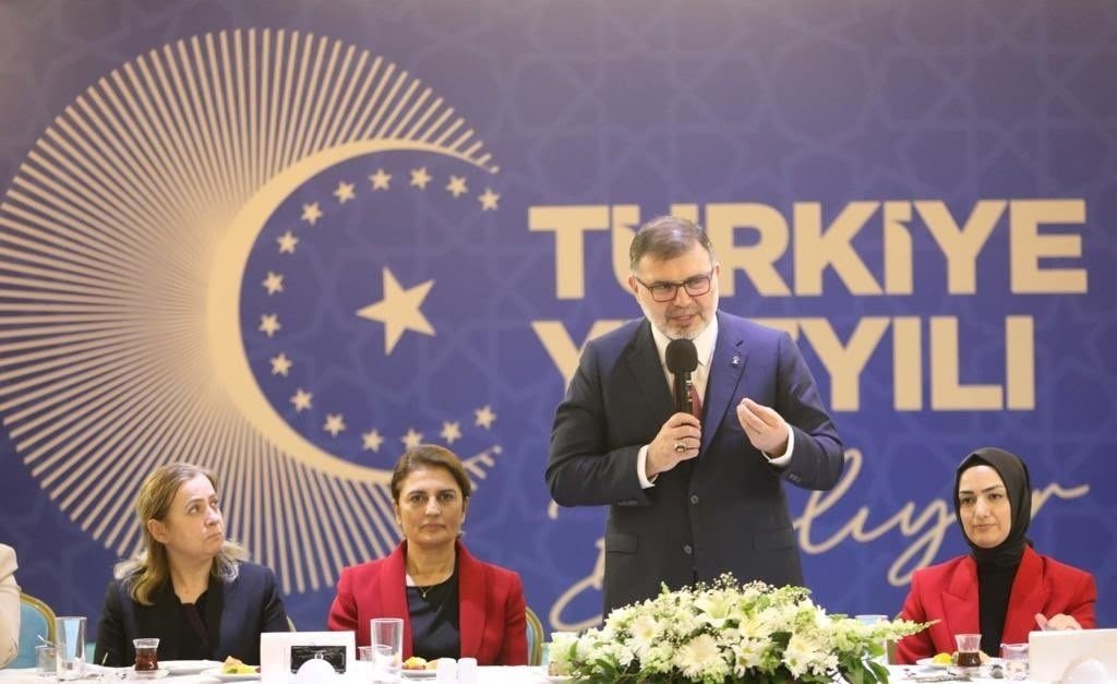 Bayraklı’da Başkan Saygılı’ya coşkulu karşılama