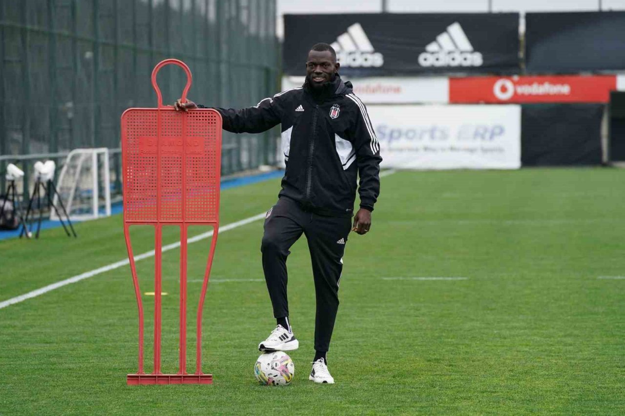 Omar Colley: "Hedefimiz sezon sonunda ligi Avrupa’ya katılabilecek pozisyonda bitirebilmek"