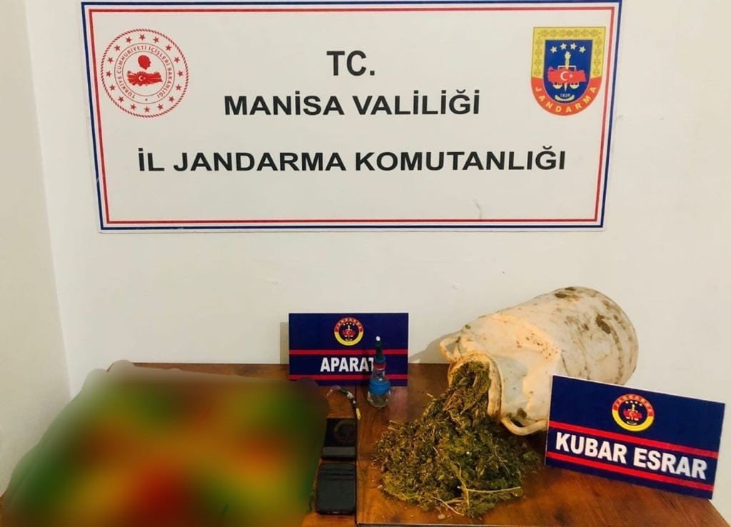 Manisa jandarmasından terör operasyonu: 2 gözaltı