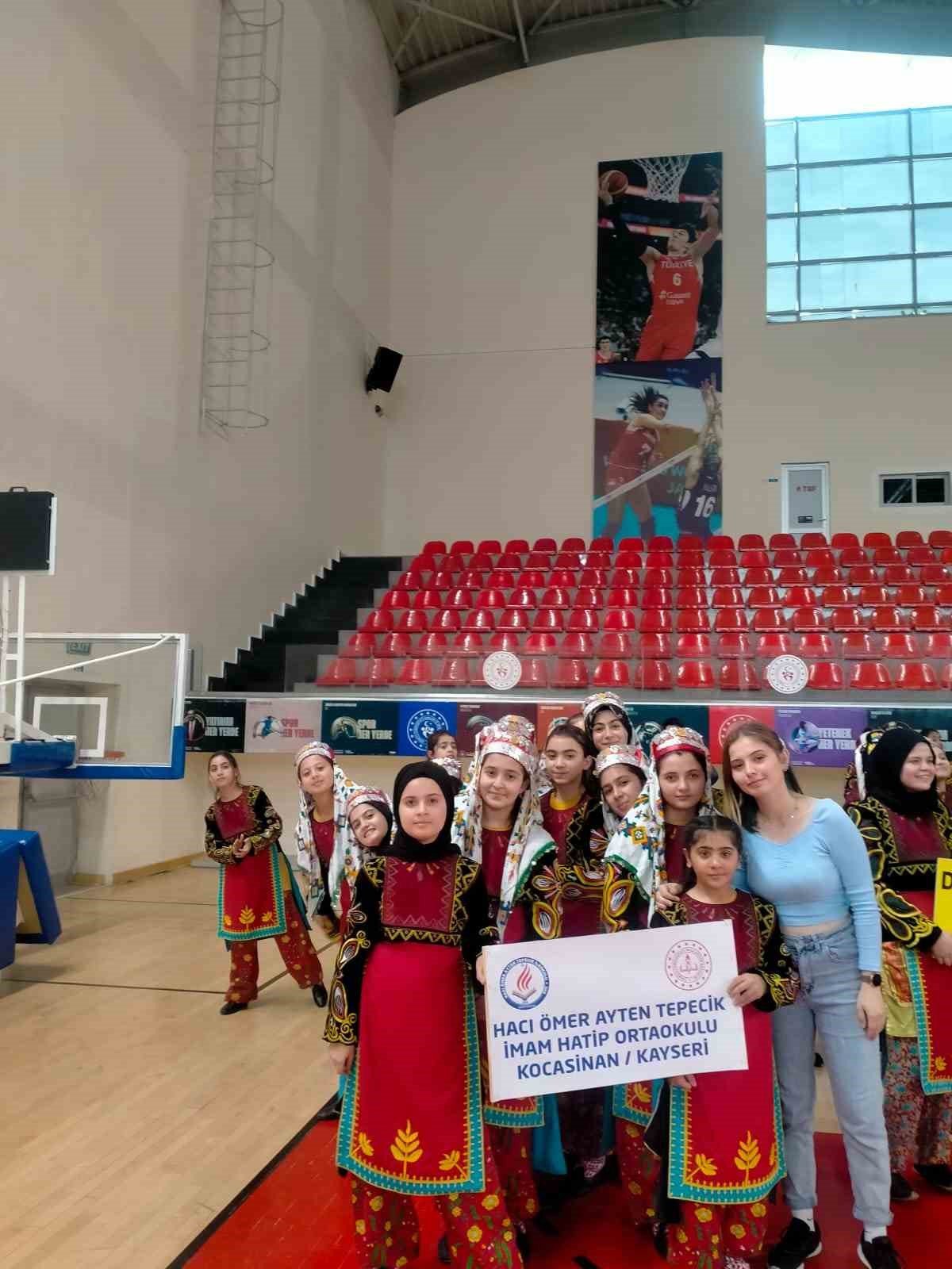 Demir Karamancı, halk oyunlarında bölge şampiyonası vizesi aldı