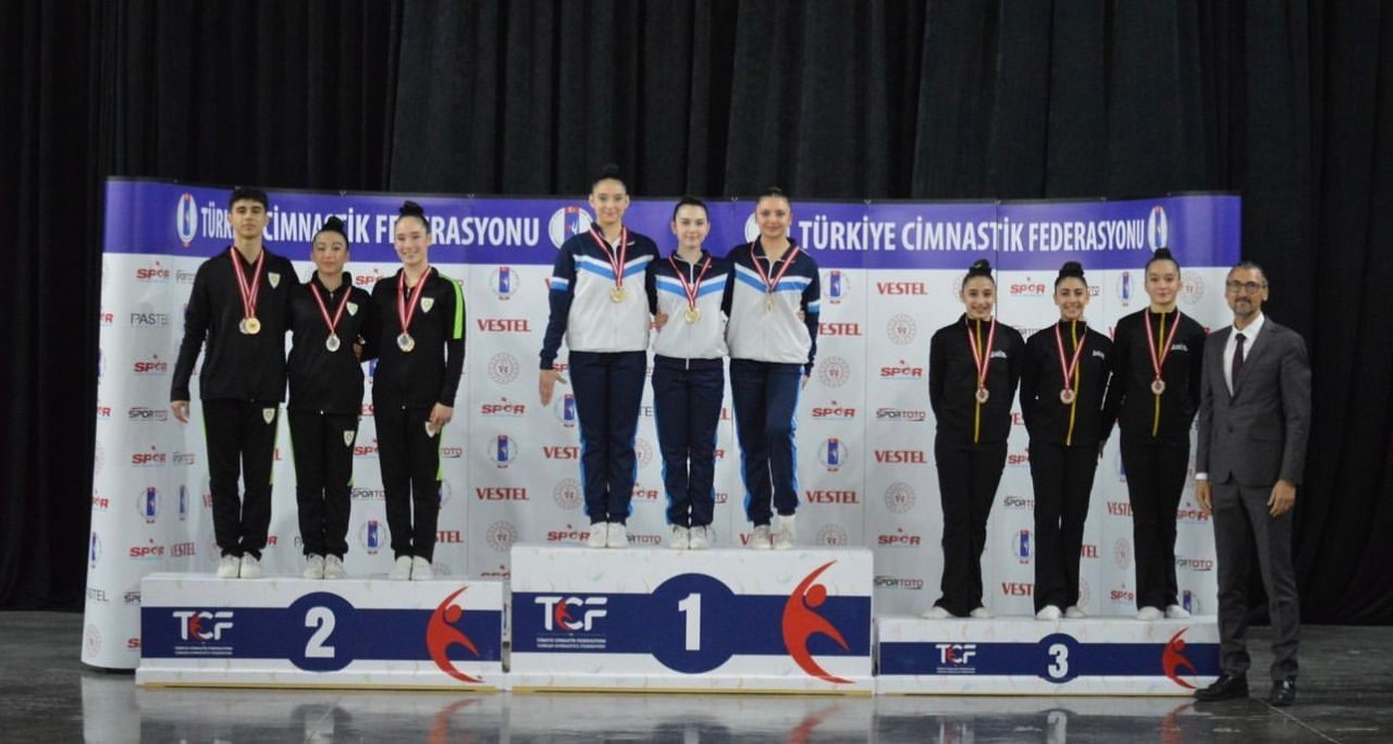 Manisa BBSK, cimnastik takımı zirvede