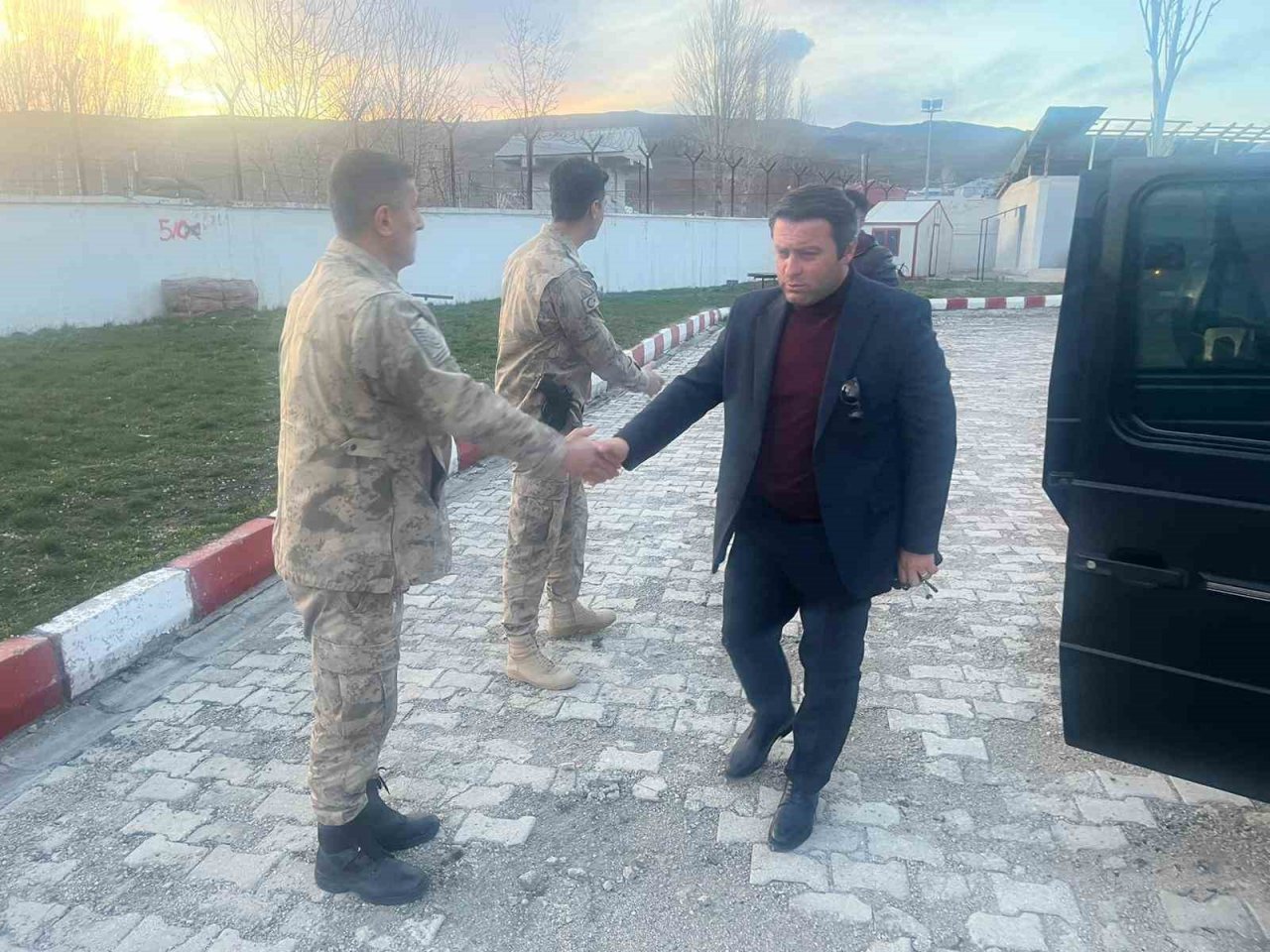 Kaymakam Ocak askerlerle iftar yemeğinde buluştu