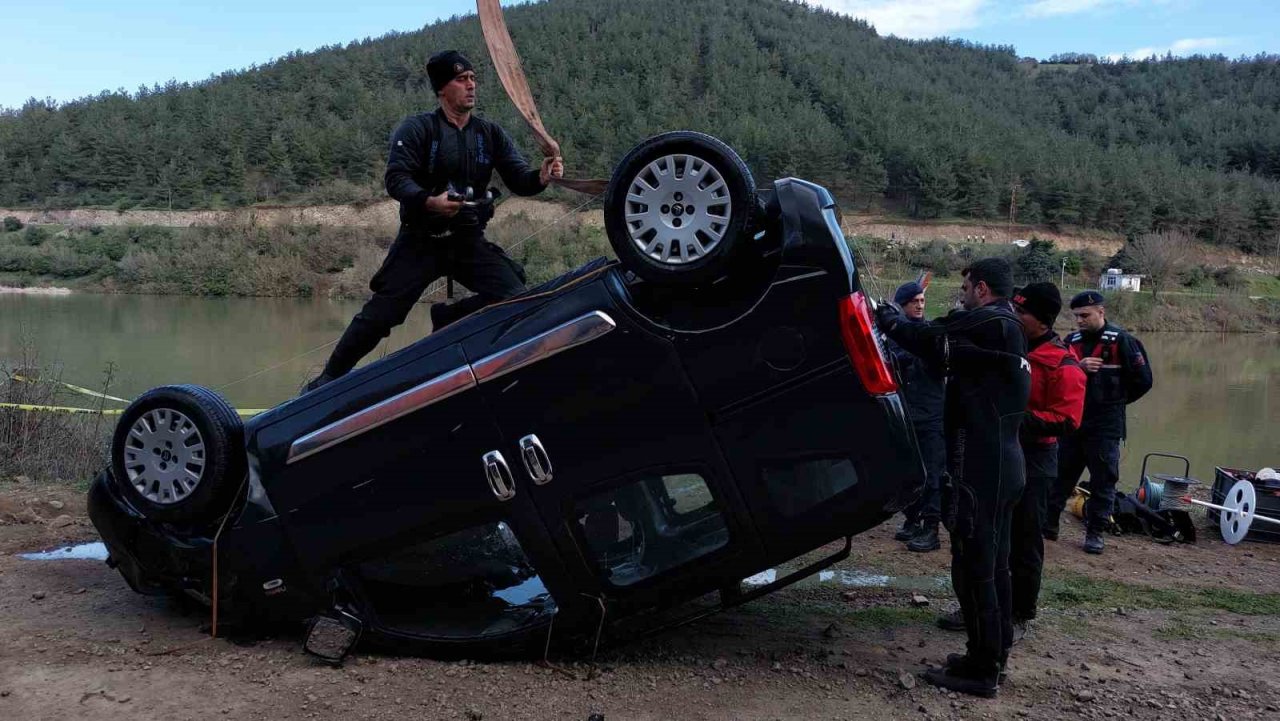 Samsun’da araç gölete uçtu: 2 ölü