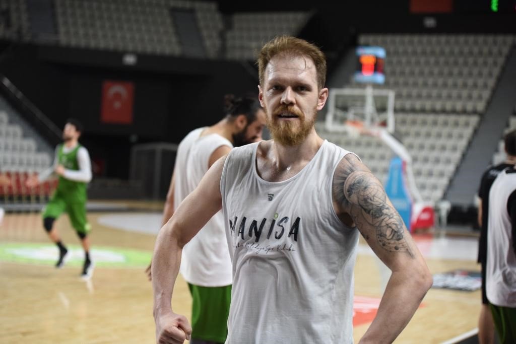 Manisa Büyükşehir Belediyespor, Ege derbisine galibiyet parolasıyla hazırlanıyor