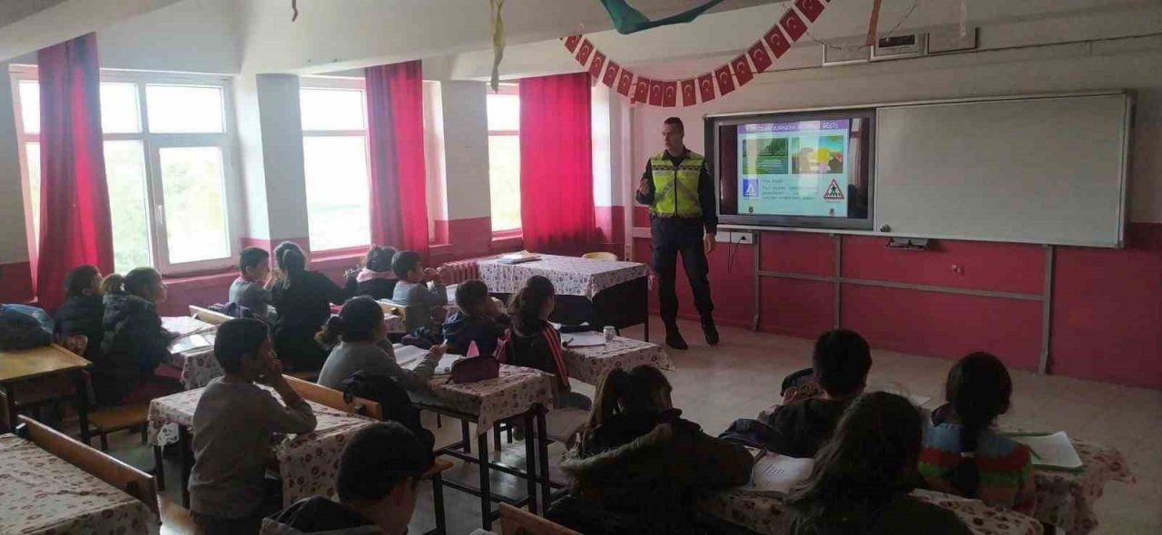 Yozgat’ta öğrencilere trafik eğitimi verildi