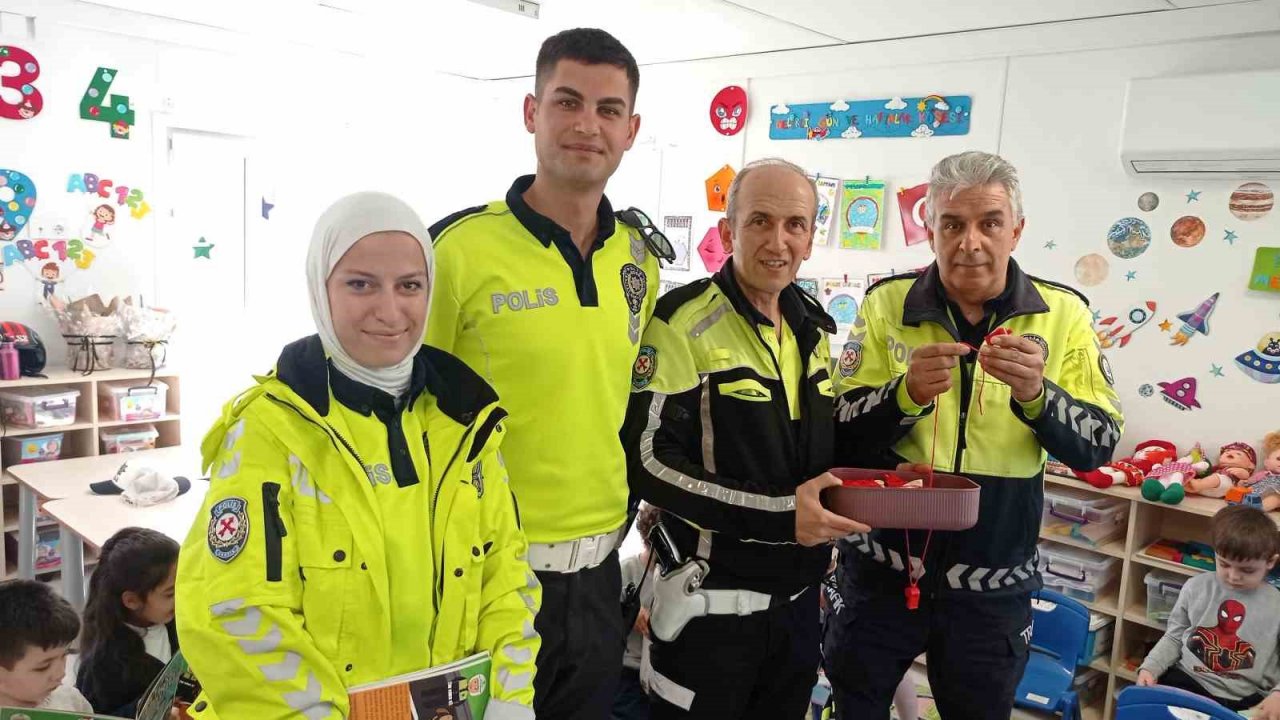 Anaokulu öğrencileri Polis Haftası’nı kutladı