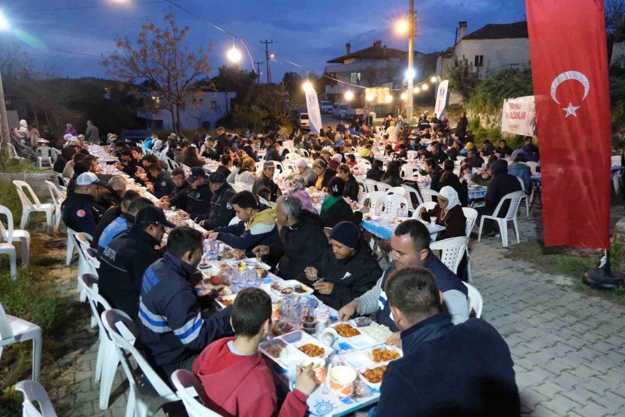 Belediye iftar programları devam ediyor