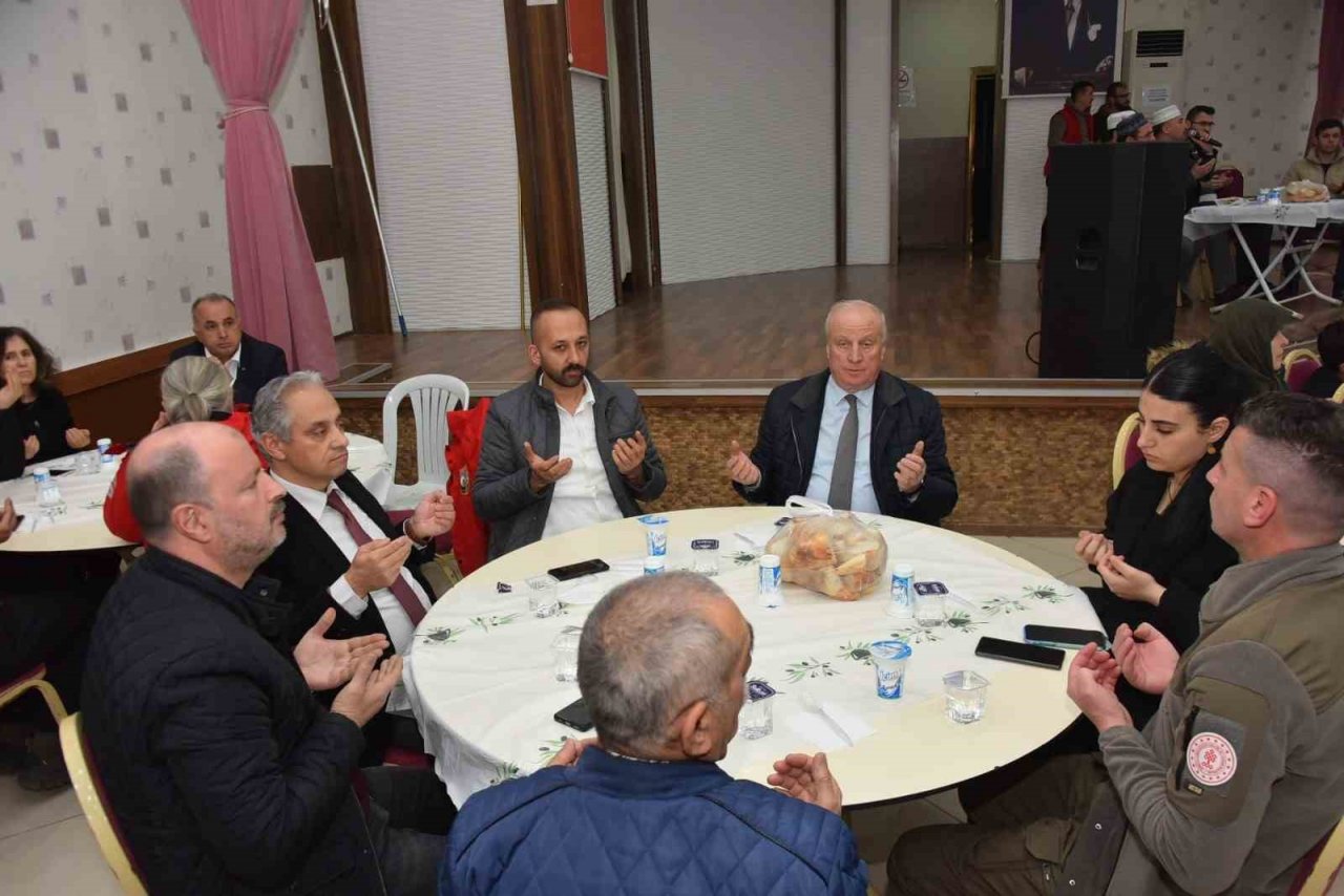 Bozüyük’te Şehit Aileleri ve Gaziler Dayanışma Derneği tarafından iftar programı düzenlendi