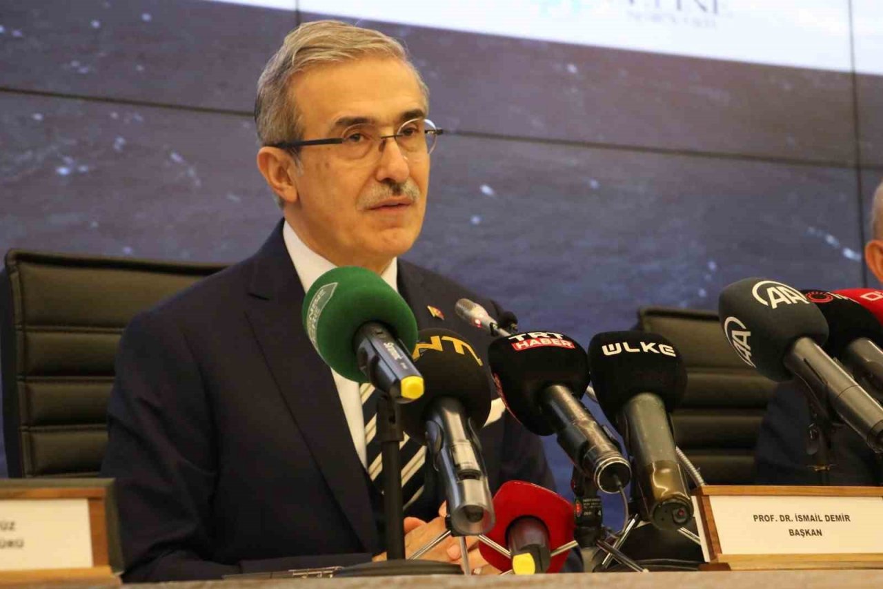 Türkiye’nin en büyük savaş gemisi Deniz Kuvvetleri Komutanlığı’na teslim ediliyor