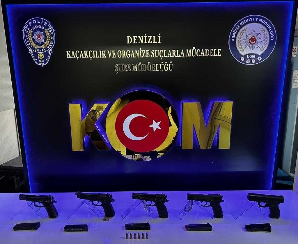 Kaçak silahlar Buldan’a Karadeniz’den getirilmiş