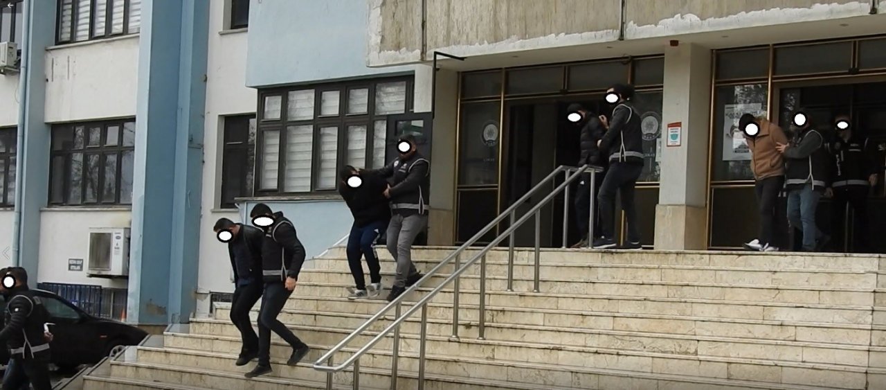 Kaçak silahlar Buldan’a Karadeniz’den getirilmiş