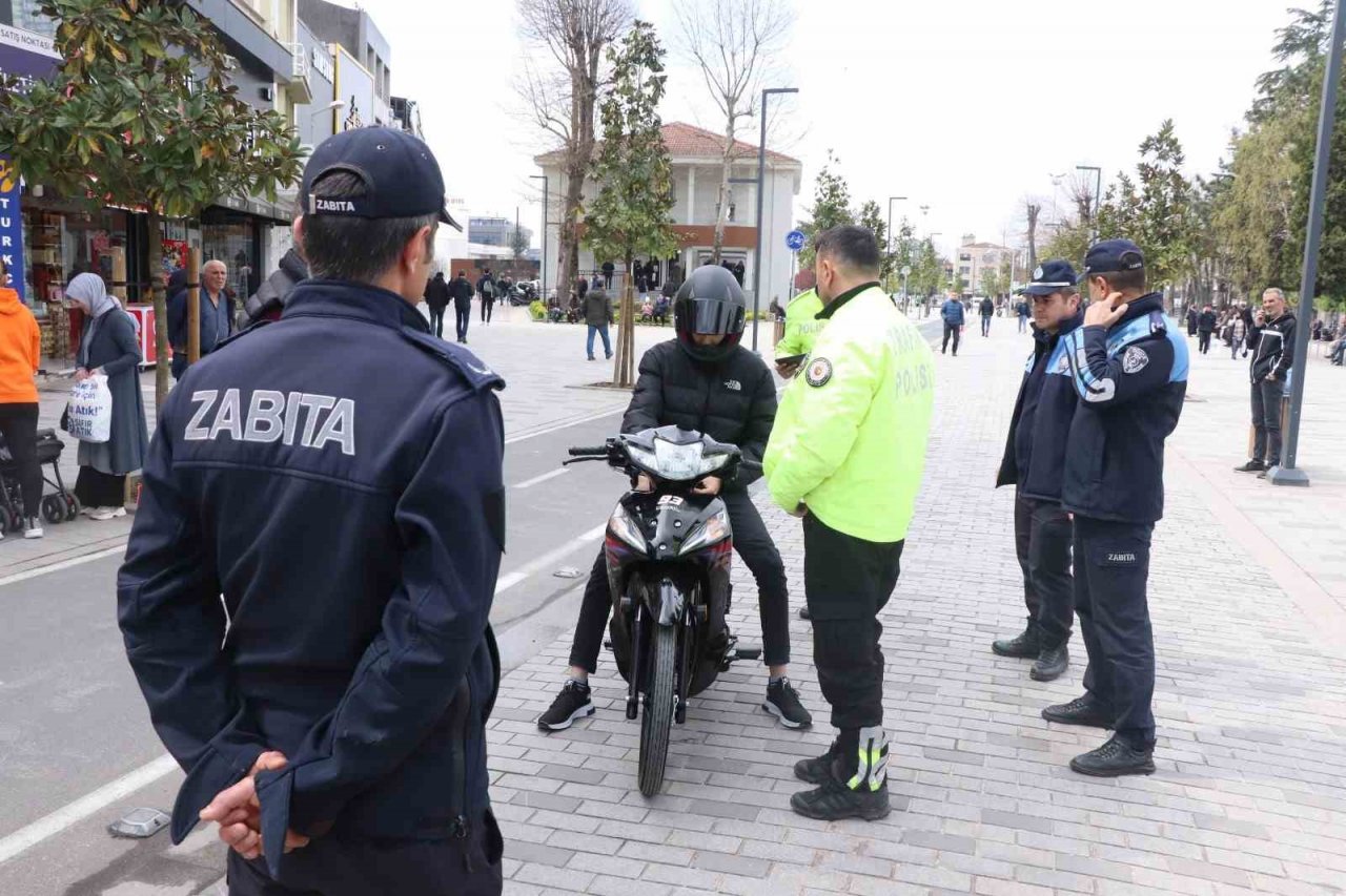 İstanbul Caddesi’ne motosiklet girişi yasak