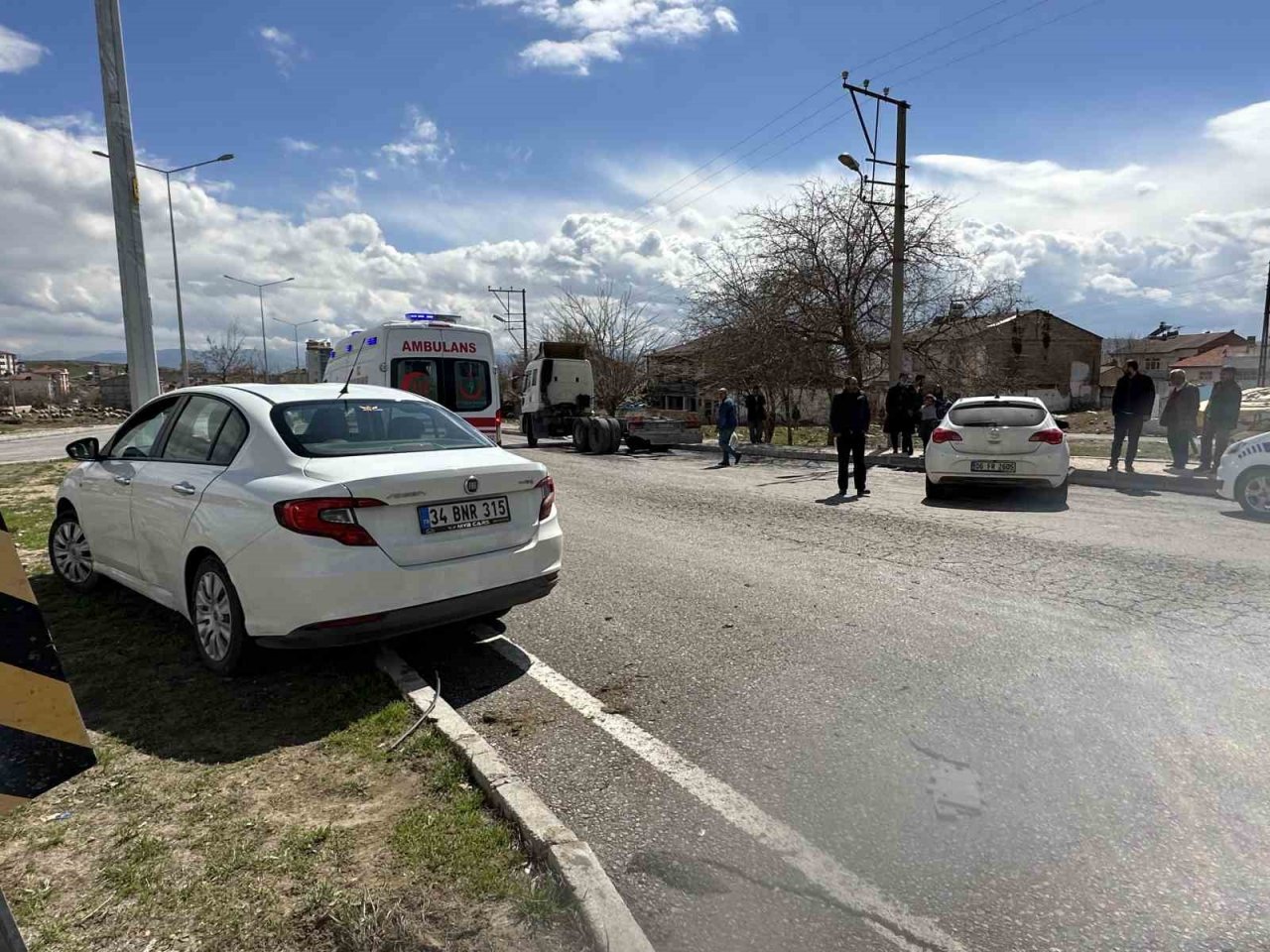 Elazığ’da trafik kazası: 3 yaralı