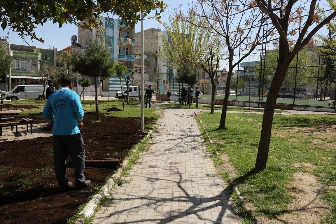 Eyyübiye parkları bahara hazırlanıyor