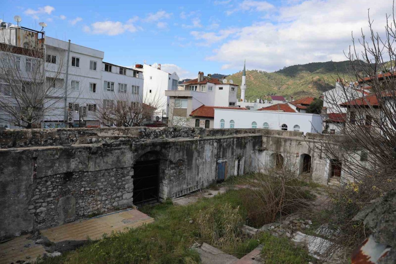 Hafsa Sultan Kervensarayı’nın restoresi için imzalar atıldı