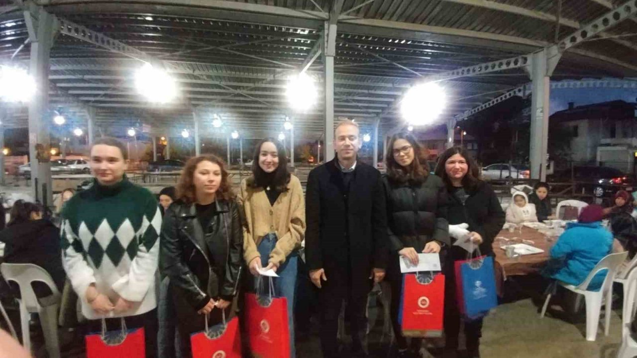 Köyceğiz’de iftara katılan öğrencilere diş kirası