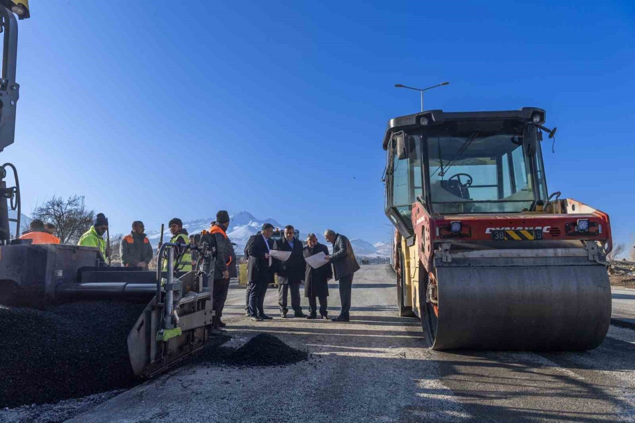 Başkan Büyükkılıç: “Fen işlerimizle şehrimize 4 yılda 3 milyarlık yatırım yaptık”