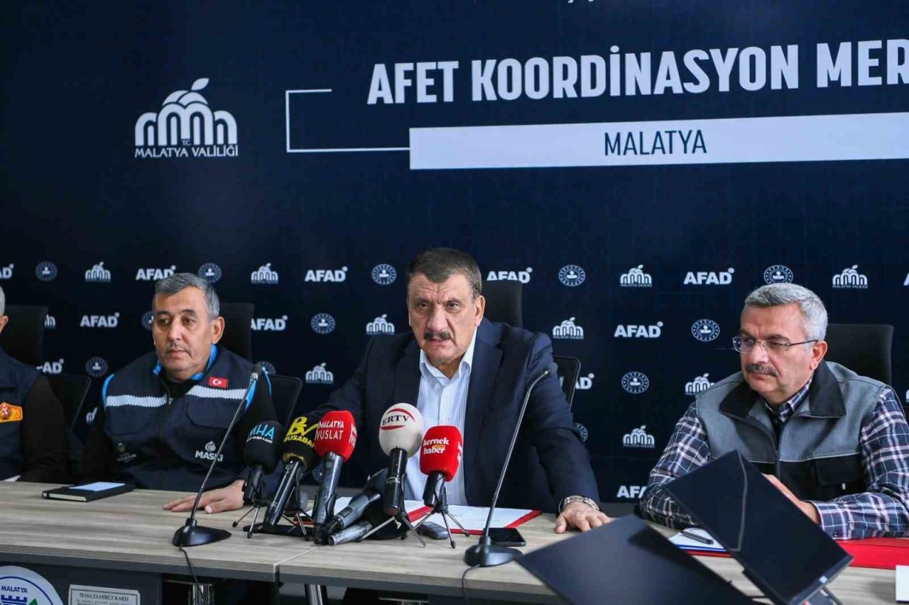 Selahattin Gürkan: “Malatya Büyükşehir Belediyesi dimdik ayakta durdu”