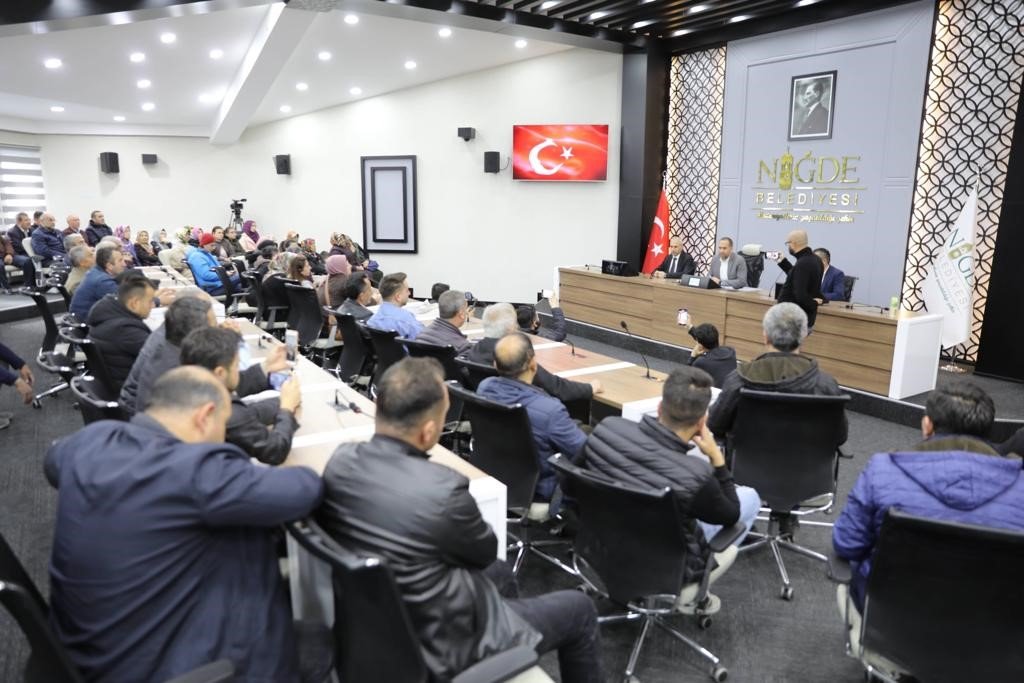 Niğdeli depremzedelerden Başkan Özdemir’e teşekkür