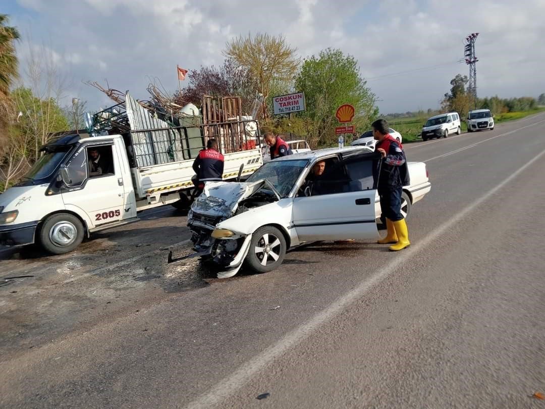 Osmaniye’de otomobiller çarpıştı: 1 ölü, 3 yaralı
