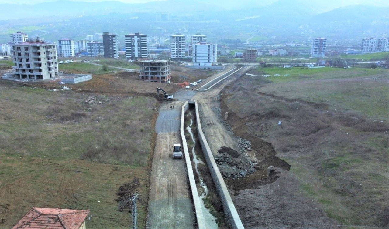 Büyükşehir trafiği çözüyor