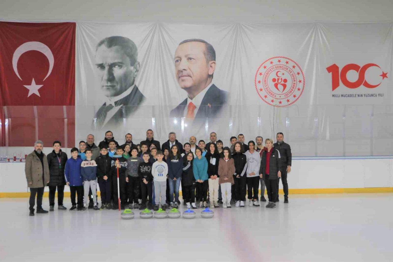 ’Buzda Satranç Curling Projesi’nde 1300 öğrenciye eğitim
