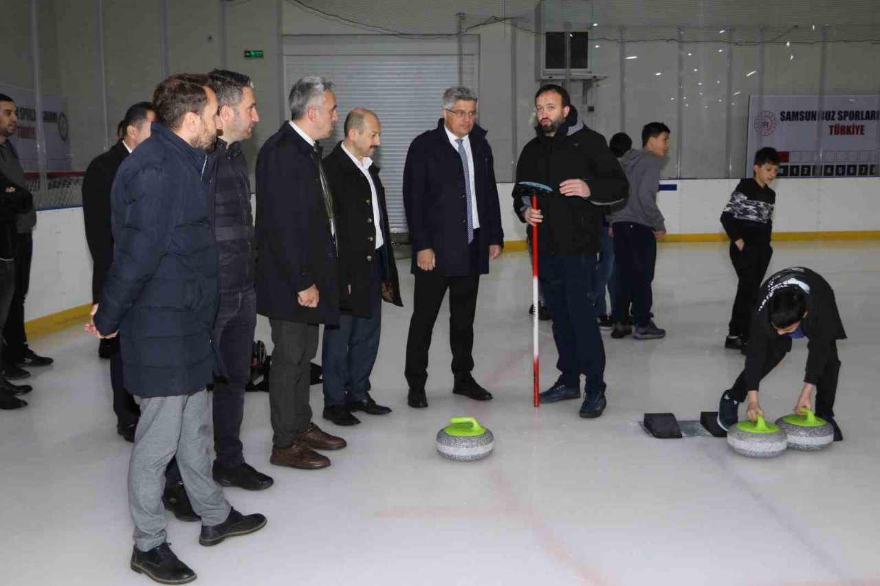 ’Buzda Satranç Curling Projesi’nde 1300 öğrenciye eğitim