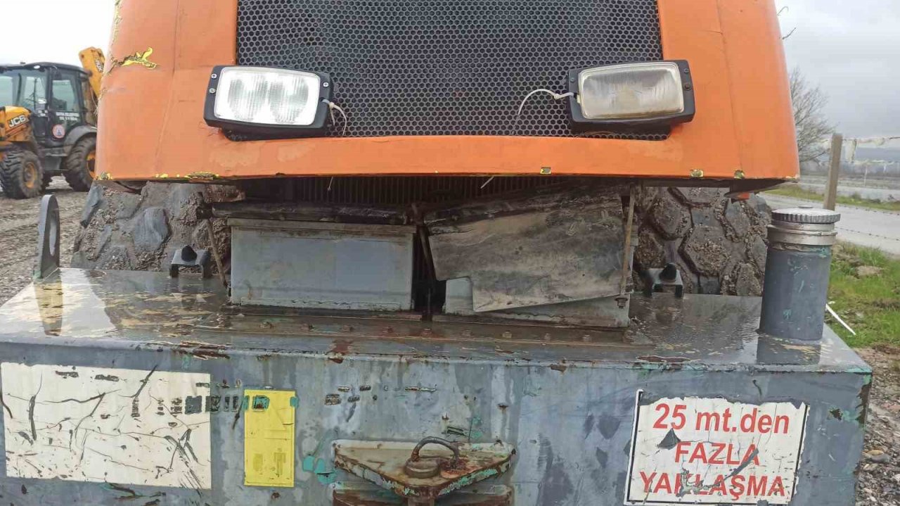 İs makinesinden mazot hırsızlığı