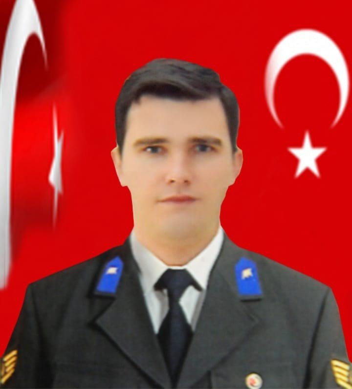 Şehit astsubay kabri başında anıldı