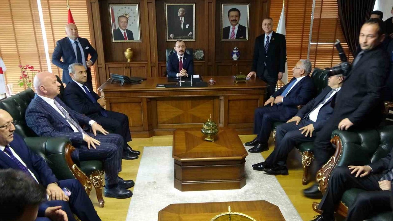 Bakan Mehmet Muş, Ordu’da ziyaretlerde bulundu
