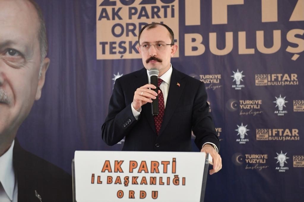 Bakan Muş: "Türkiye’yi bir bilinmeyene, belirsizliklere, çok başlı bir yapıya terk edemeyiz"