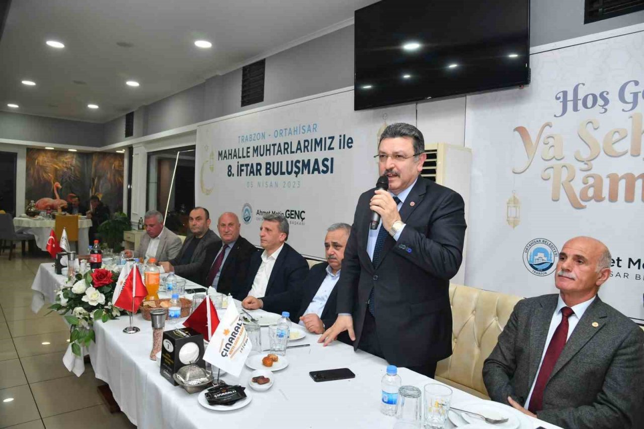 Genç, muhtarlarla iftarda buluştu