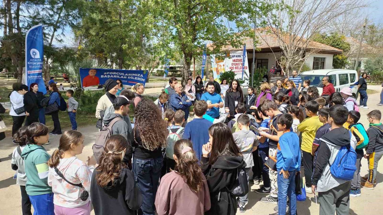 Zeytinpark’ta gençler için ‘hazine’ oyunu düzenlendi