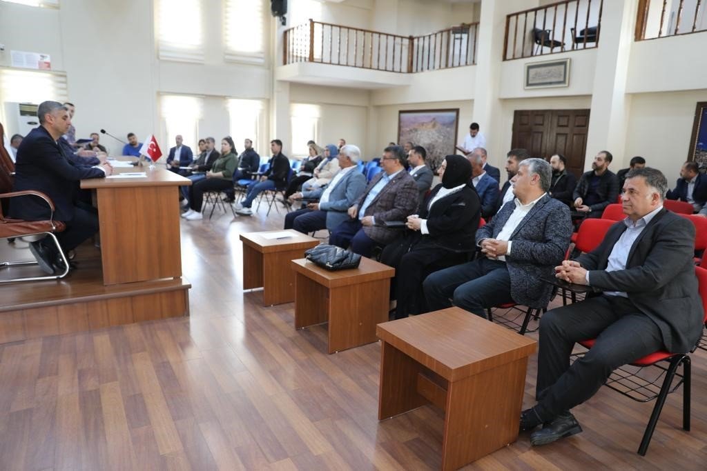 Artuklu Belediyesi nisan ayı meclis toplantısı yapıldı
