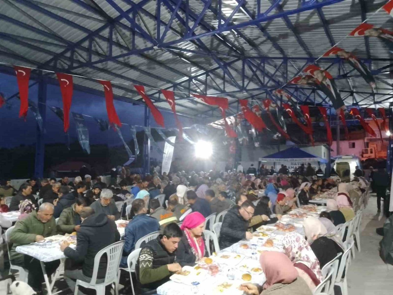 Aydın Büyükşehir Belediyesi’nin iftar programları sürüyor