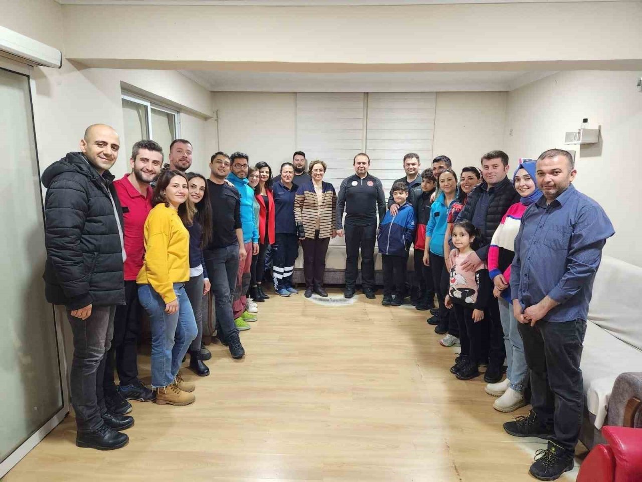 Aydın İl Sağlık Müdürü Şenkul, UMKE istasyonu görevlileri ile iftar yaptı