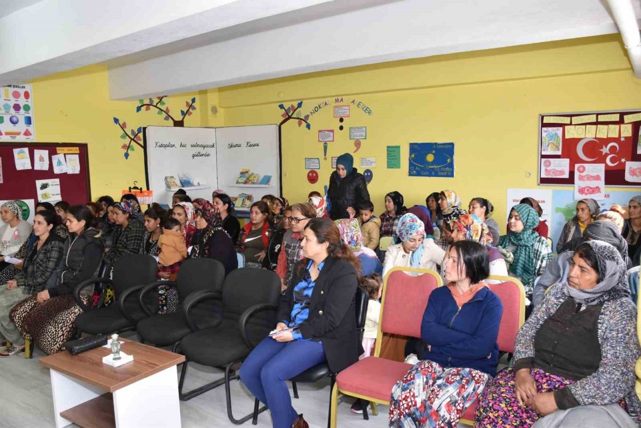 Aydın’da kadınlar ’Kadın Sağlığı Eğitim Projesi’ çerçevesinde bilgilendirildi