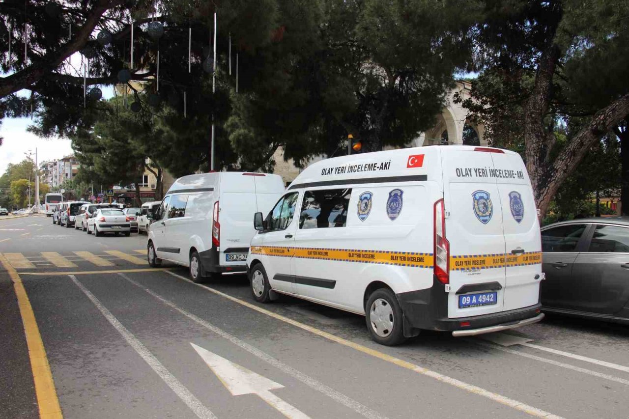 Bomba ihbarı yapılan valizden, battaniye çıktı