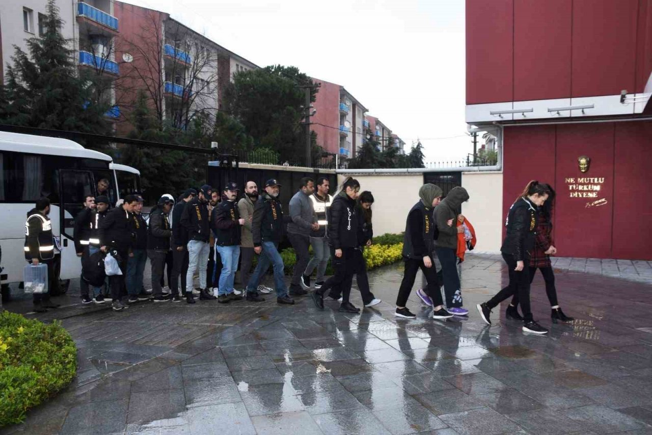 Siber çeteye operasyon: 16 gözaltı