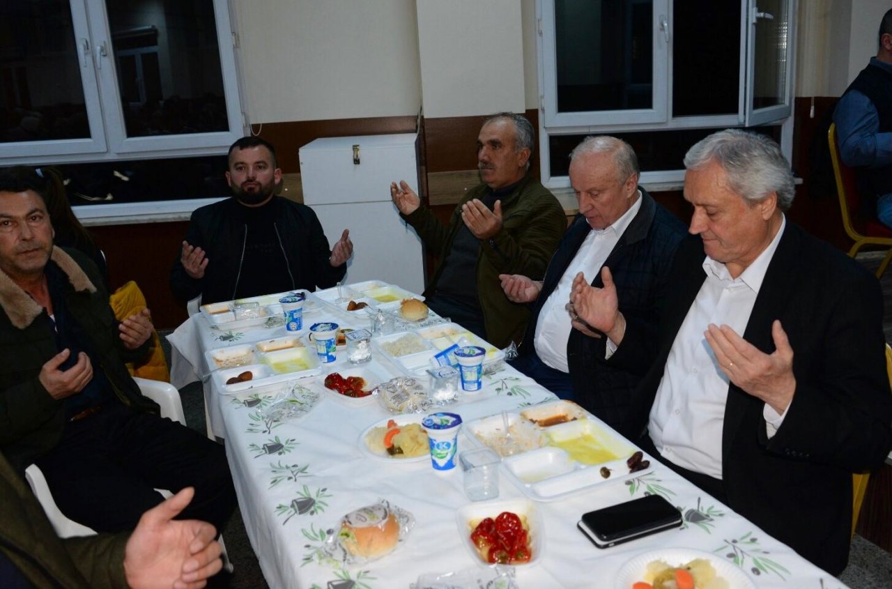 Başkan Bakkalcıoğlu Yenidoğan Mahalle sakinleri ile bir araya geldi