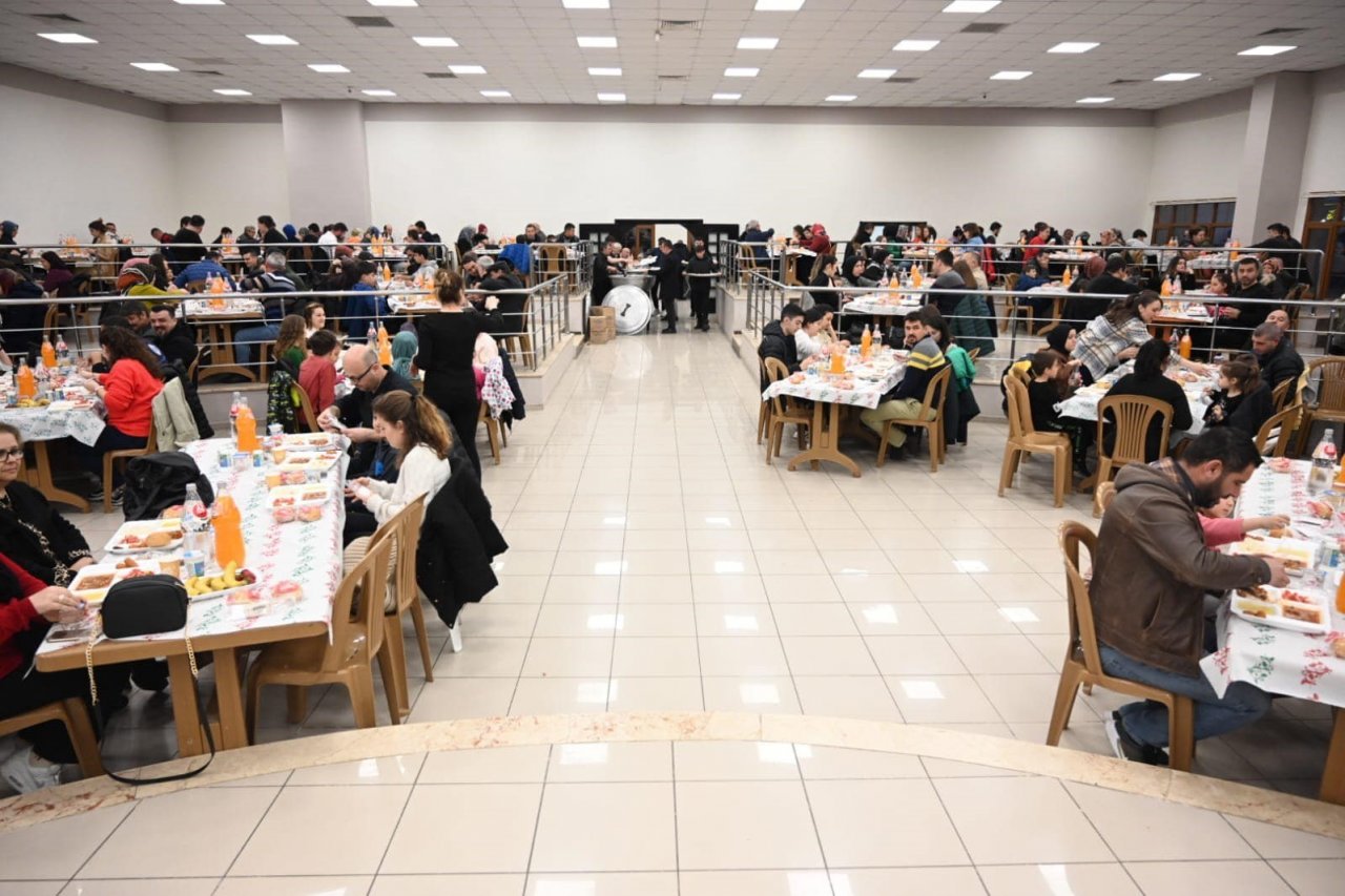 Biga Belediyesi ailesi iftarda bir araya geldi