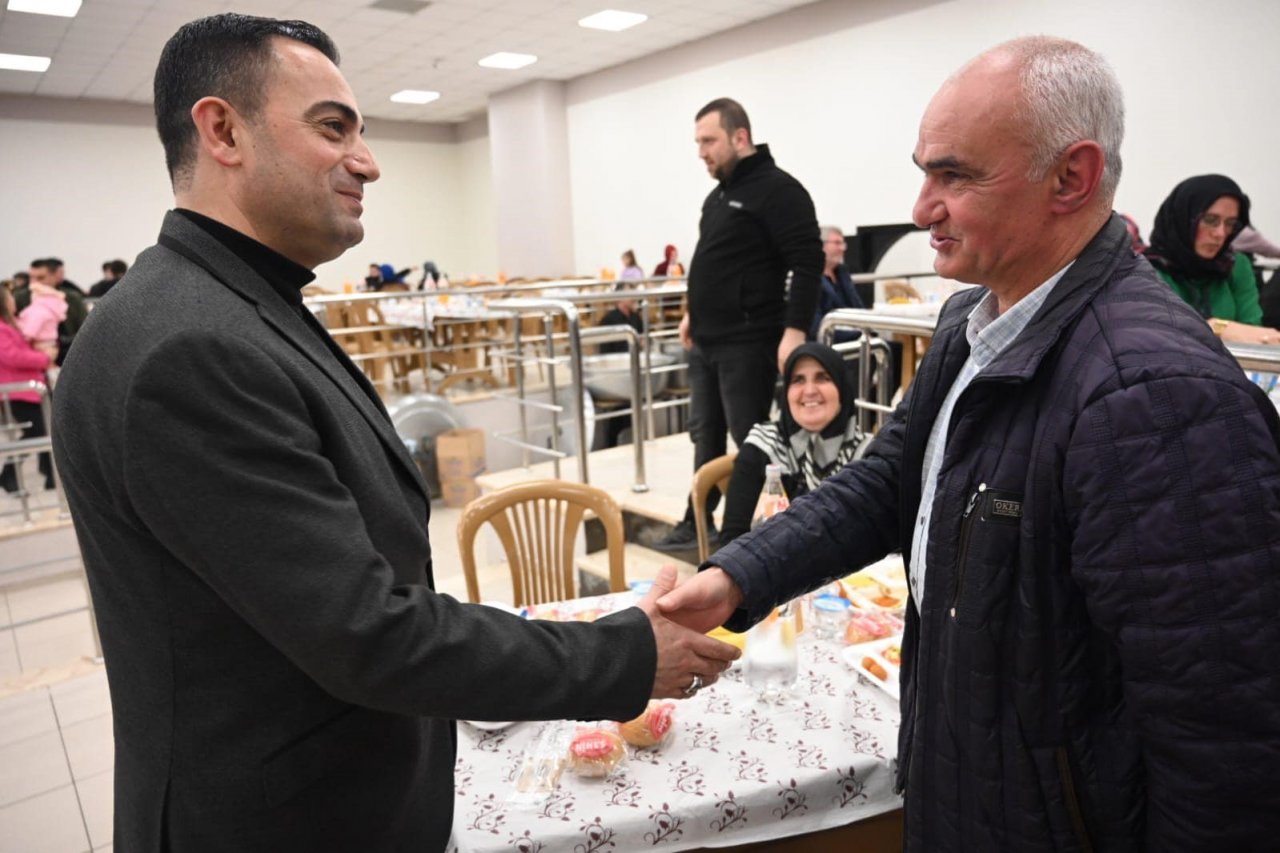 Biga Belediyesi ailesi iftarda bir araya geldi