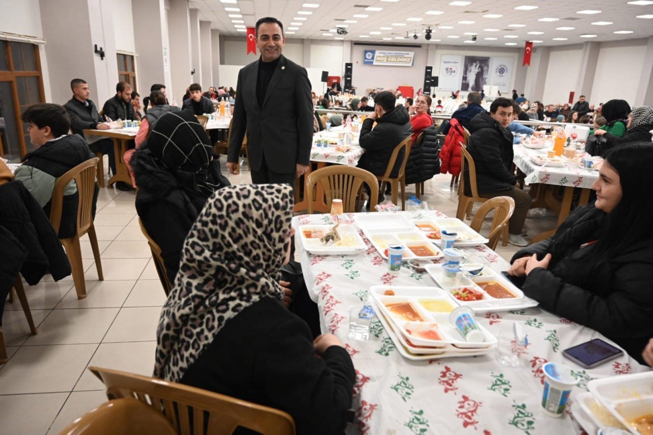Biga Belediyesi ailesi iftarda bir araya geldi