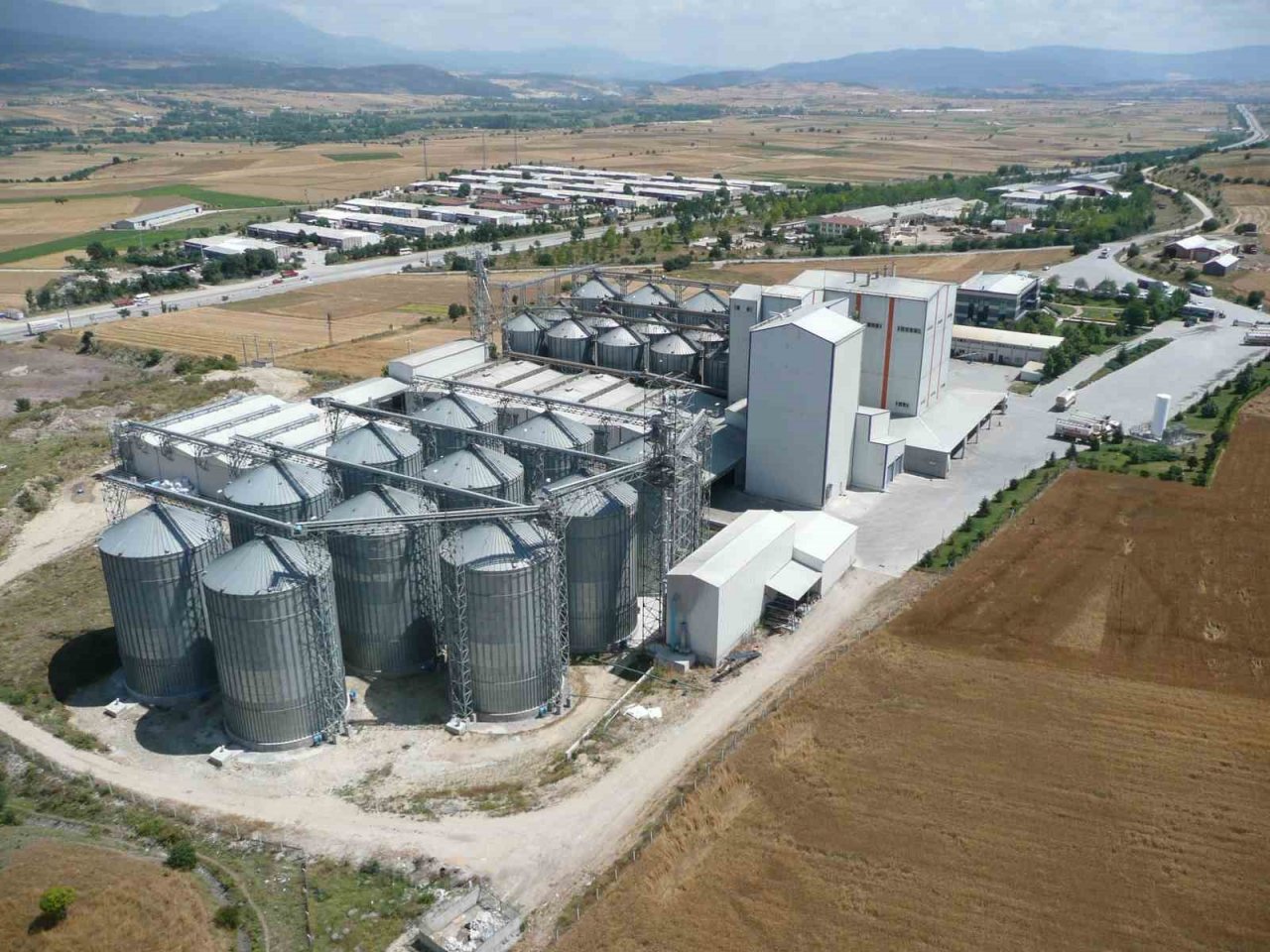 Beypiliç’te silobastan düşen işçi hayatını kaybetti