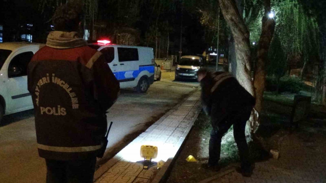 Çorum’da bir eve ateş açıldı