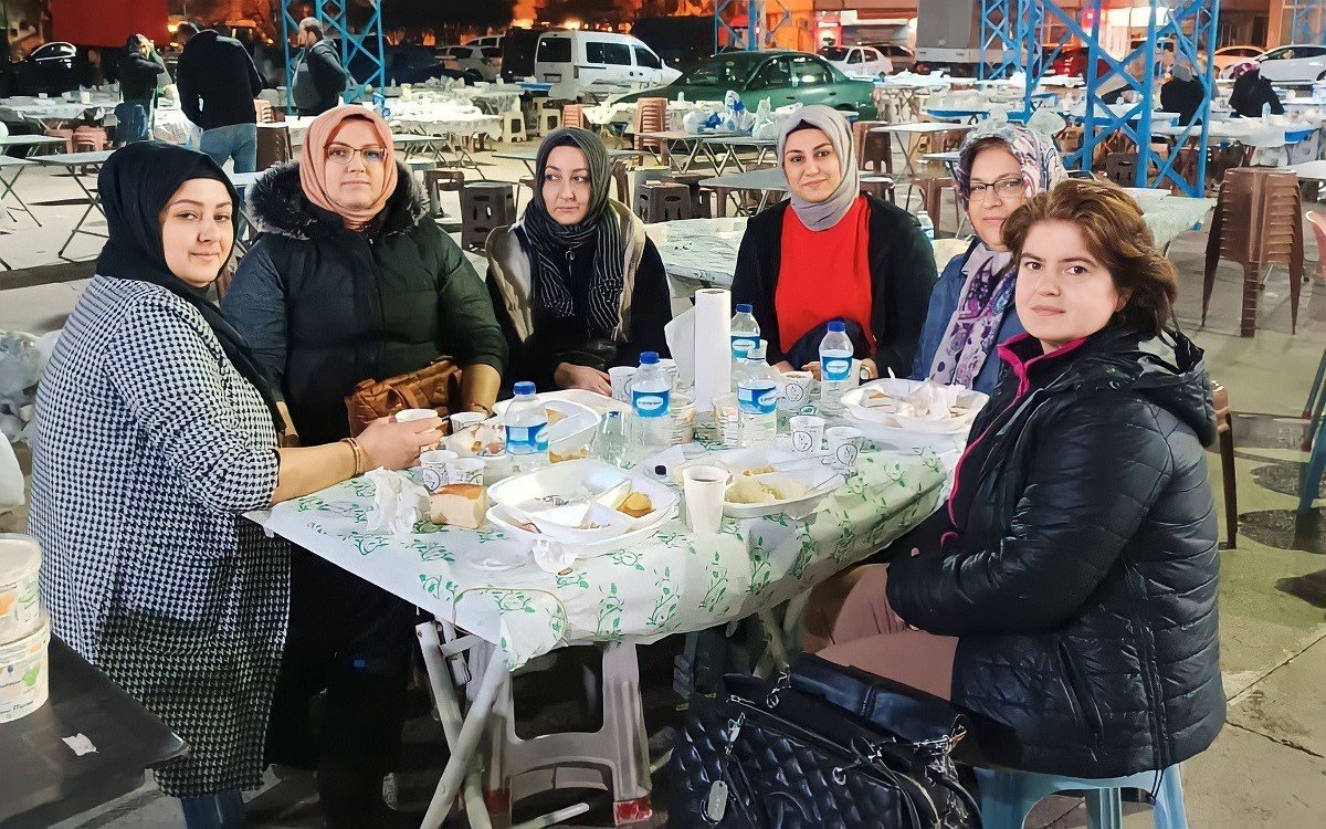 Edremit’te “Birlik, Beraberlik ve Kardeşlik iftarı”