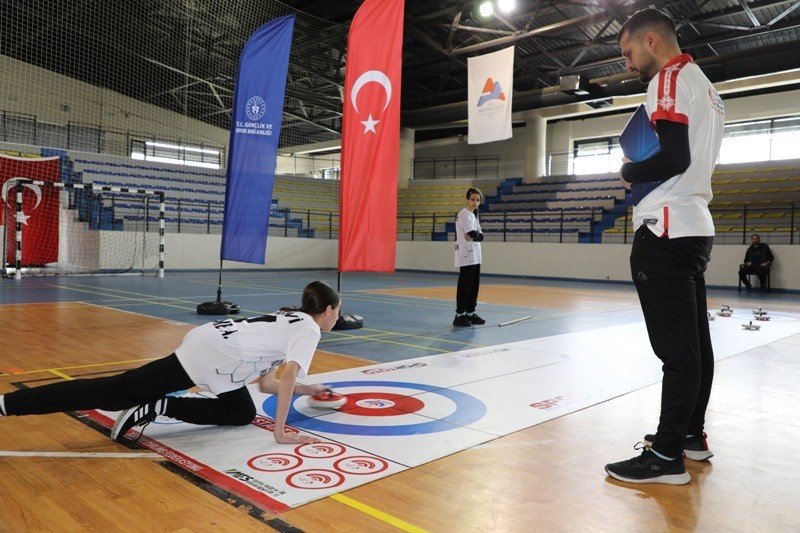 Floor Curling grup müsabakaları tamamlandı